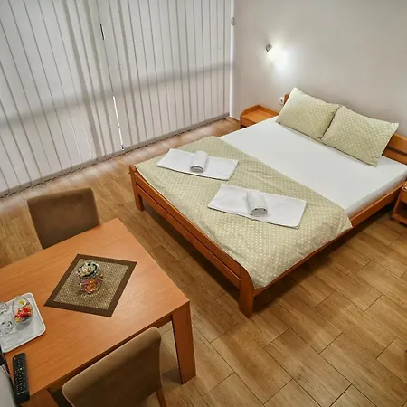 Prenociste I Restoran Ihthis 3*