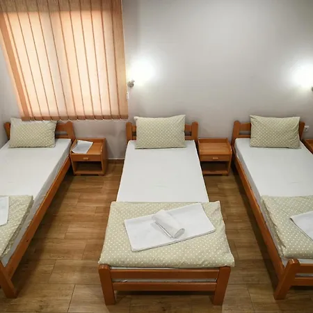 Prenociste I Restoran Ihthis 3*