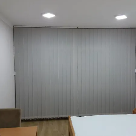 Prenociste I Restoran Ihthis ゲストハウス 3*