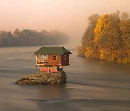 Prenociste I Restoran Ihthis Gæstehus Bajina Basta