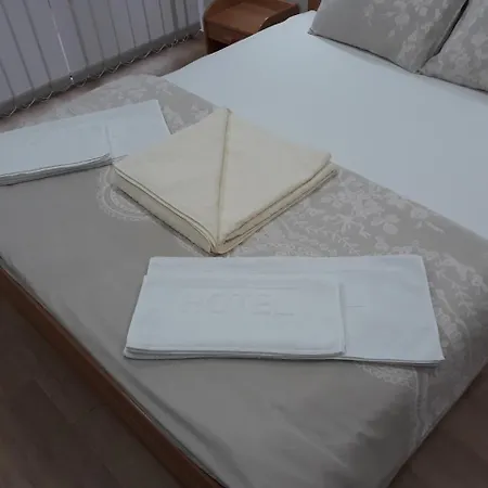 Prenociste I Restoran Ihthis